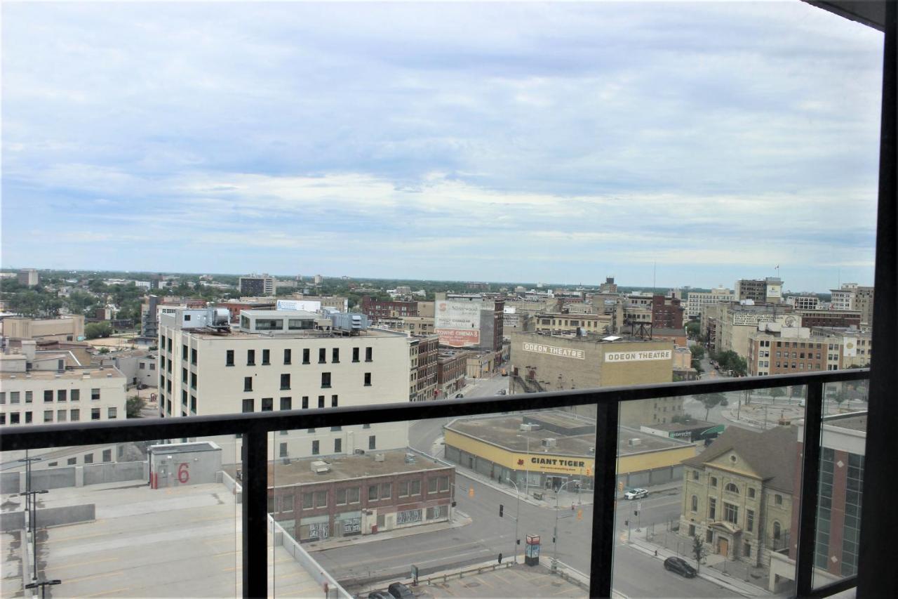 Luxury Skyline Condo In Downtown Free 24/7 Parking Γουίνιπεγκ Εξωτερικό φωτογραφία