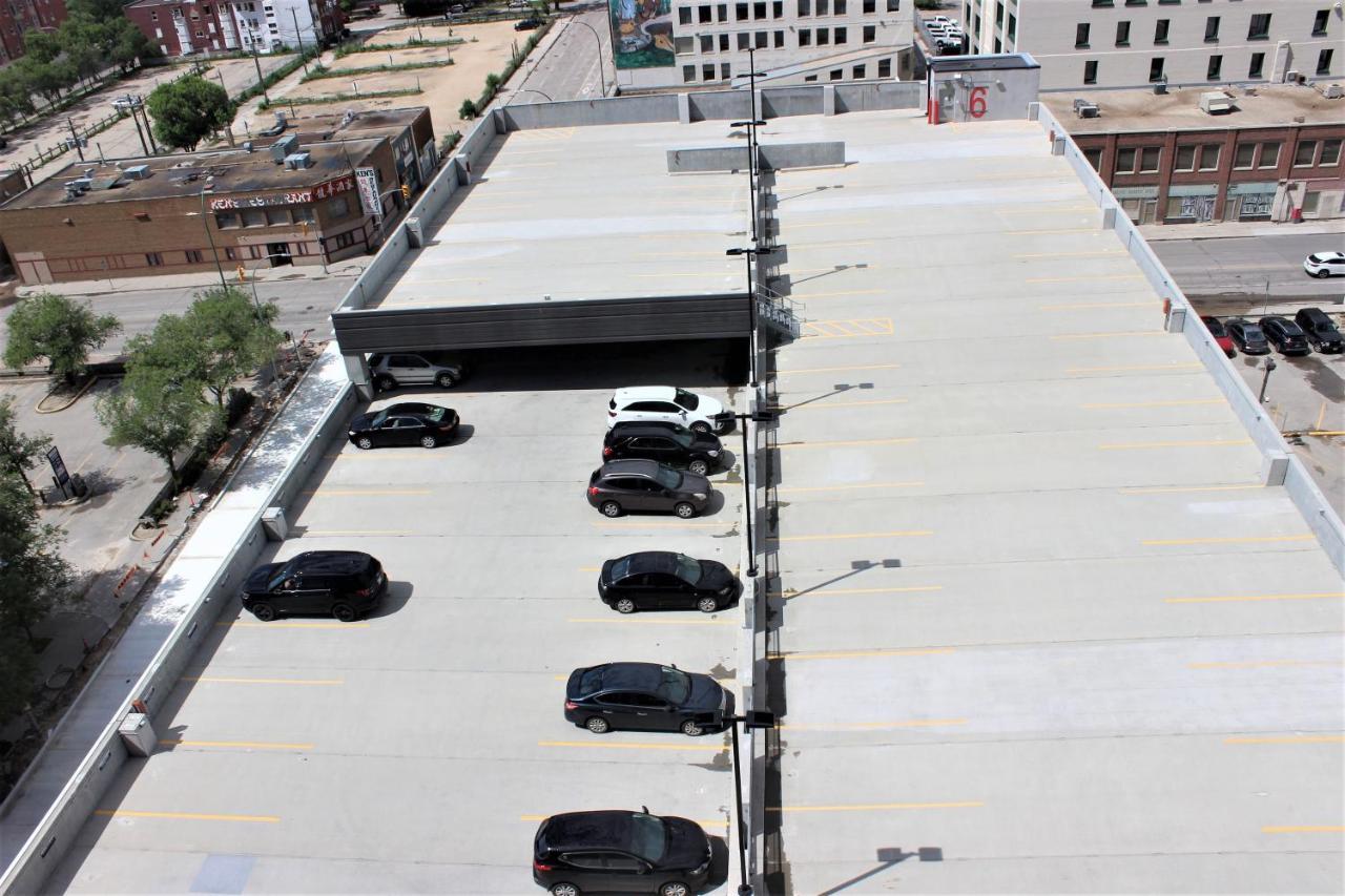 Luxury Skyline Condo In Downtown Free 24/7 Parking Γουίνιπεγκ Εξωτερικό φωτογραφία